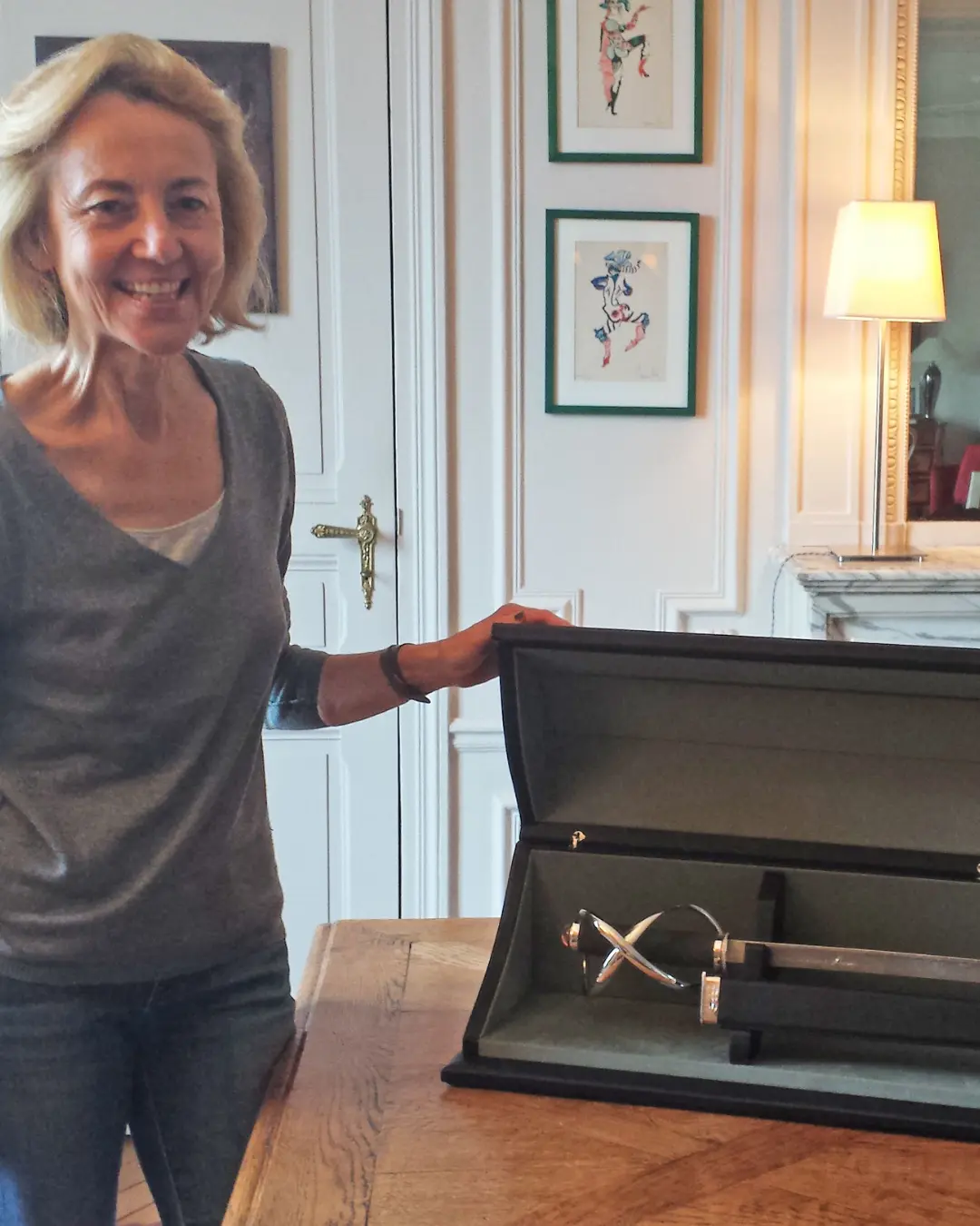 Épée de l’académicienne Dominique Bona en or et argent massif