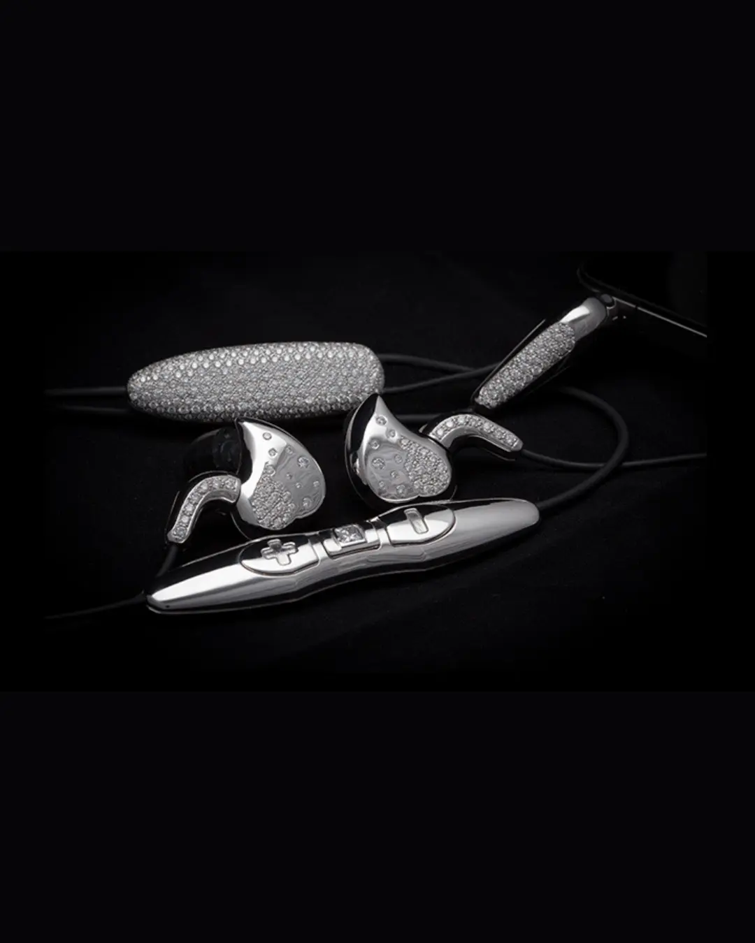 Oreillettes Shure en or blanc et diamants